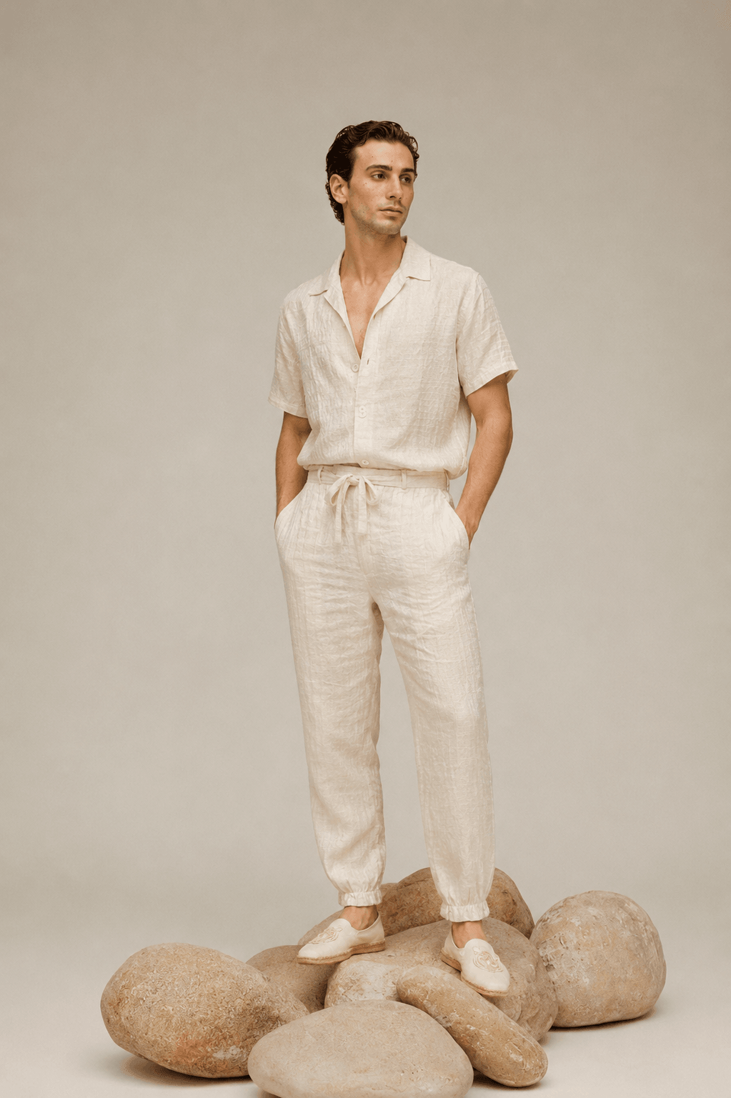 Look 8 from the Heritage in Hand collection.