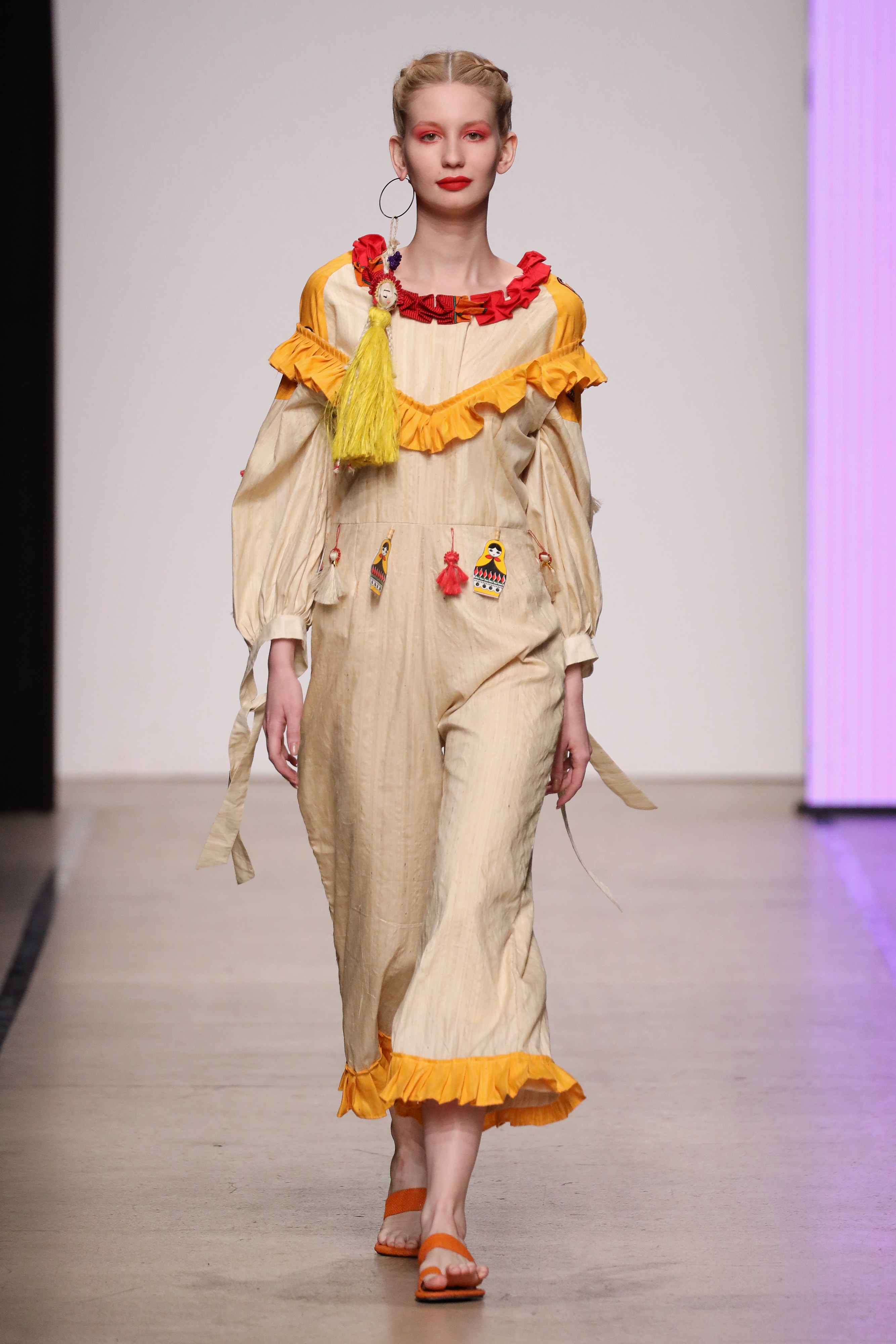 Look 6 from the MBFW Global Talents runway presentation.