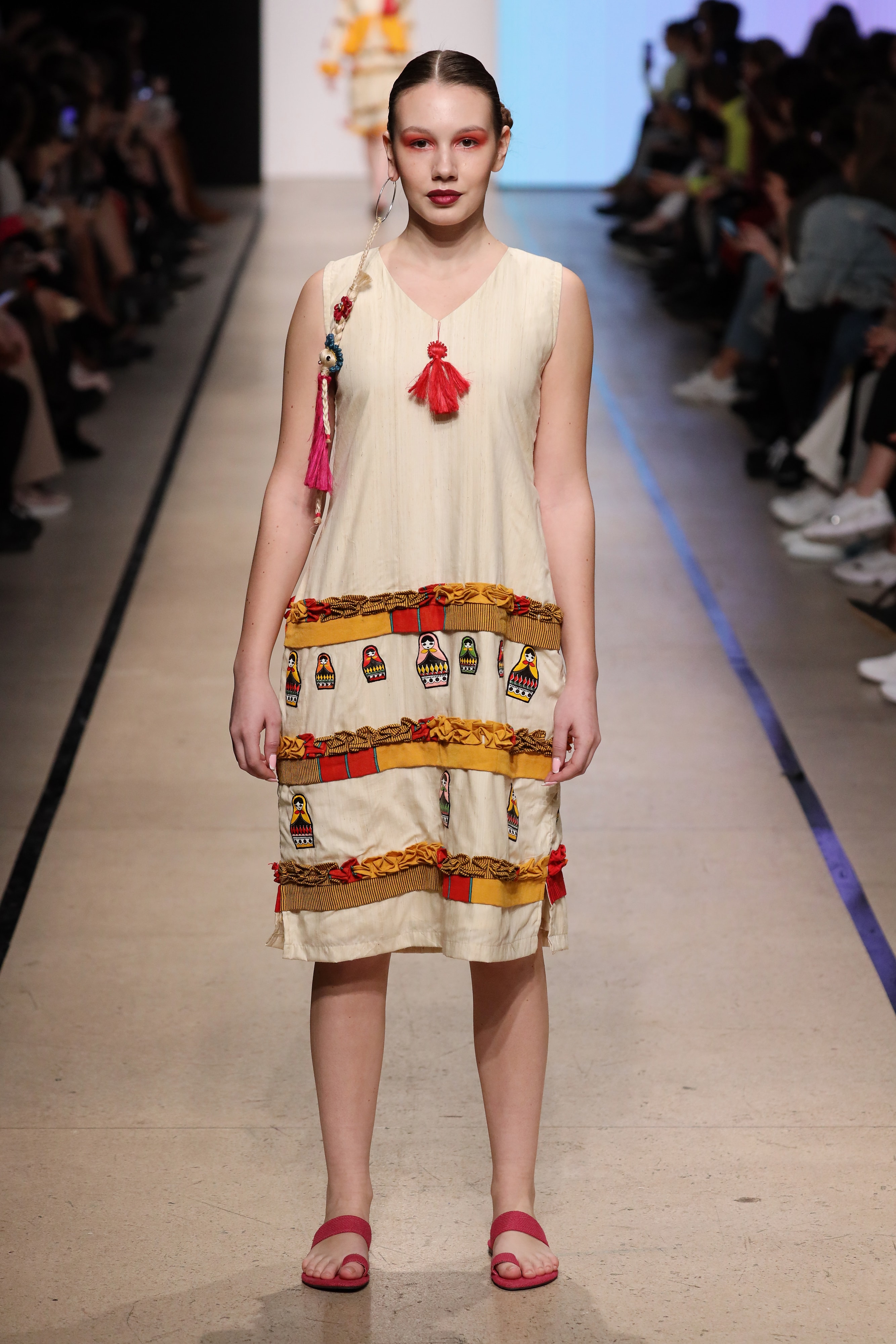 Look 7 from the MBFW Global Talents runway presentation.