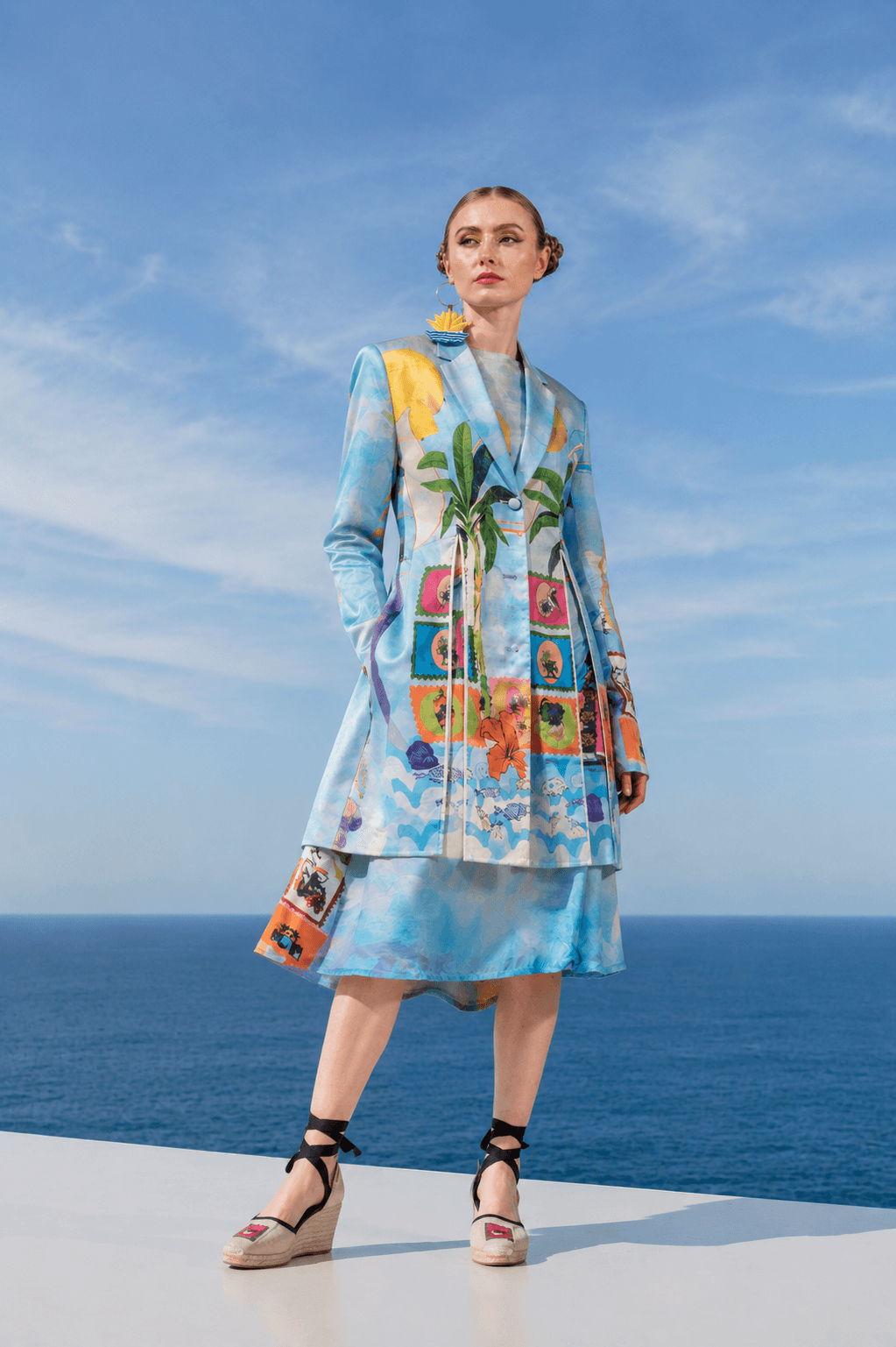 Look 7 from the Six Season collection.